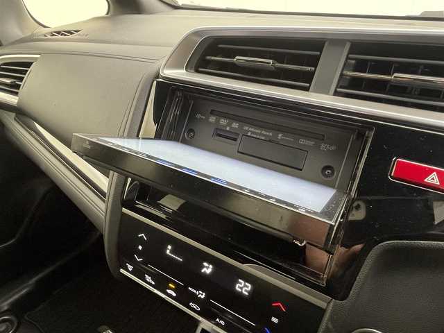 ホンダ フィット RS 茨城県 2013(平25)年 1.6万km プレミアムホワイトパール 純正8型ナビ/バックカメラ/フルセグ/あんしんパッケージ/シティブレーキアクティブシステム/クルーズコントロール/ETC/純正15インチAW/LEDヘッドライト/スマートキー