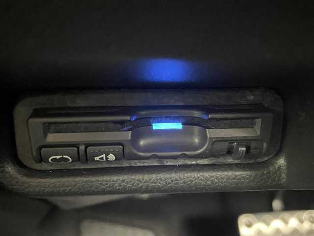 ホンダ フィット RS 茨城県 2013(平25)年 1.6万km プレミアムホワイトパール 純正8型ナビ/バックカメラ/フルセグ/あんしんパッケージ/シティブレーキアクティブシステム/クルーズコントロール/ETC/純正15インチAW/LEDヘッドライト/スマートキー