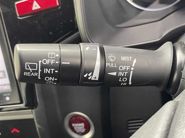 ホンダ フィット RS 茨城県 2013(平25)年 1.6万km プレミアムホワイトパール 純正8型ナビ/バックカメラ/フルセグ/あんしんパッケージ/シティブレーキアクティブシステム/クルーズコントロール/ETC/純正15インチAW/LEDヘッドライト/スマートキー