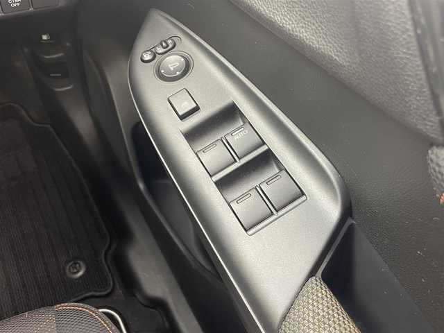 ホンダ フィット RS 茨城県 2013(平25)年 1.6万km プレミアムホワイトパール 純正8型ナビ/バックカメラ/フルセグ/あんしんパッケージ/シティブレーキアクティブシステム/クルーズコントロール/ETC/純正15インチAW/LEDヘッドライト/スマートキー