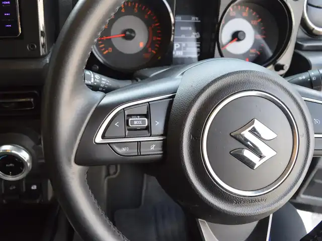 スズキ ジムニー XC 栃木県 2019(平31)年 4.9万km ブルーイッシュブラックパール3 ワンオーナー/SUZUKI　Safety　Support/[車線逸脱警報機能/衝突被害軽減ブレーキ]/４WD/社外マフラー/carrozzeriaツイータースピーカー/社外ナビ/[フルセグ/AM/FM/CD/DVD/BT]/クルーズコントロール/ダウンヒルアシスト/前席シートヒーター/ETC/前、室内ドラレコ/LEDヘッドライト/LEDフォグランプ/オートライト/背面タイヤ/社外ドリンクホルダー/レザー調シートカバー/スマートスペアキー×１/取扱い説明書/新車保証書