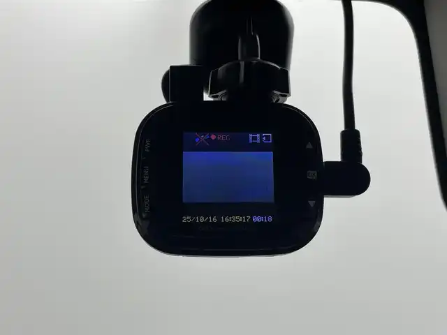 スズキ ハスラー G 大分県 2015(平27)年 4.3万km パッションオレンジマイカ/スペリアホワイト 社外メモリナビ（MDV-D403）/ワンセグTV/CD/DVD/Bluetooth/運転席シートヒーター/ETC/スマートキー/キセノン/衝突軽減ブレーキ/Wエアバッグ/ABS/横滑り防止装置/ドライブレコーダー/アイドリングSTOP/オートライト/プライバシーガラス/ドアバイザー/新車時保証書/取扱説明書