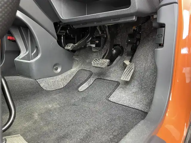 スズキ ハスラー G 大分県 2015(平27)年 4.3万km パッションオレンジマイカ/スペリアホワイト 社外メモリナビ（MDV-D403）/ワンセグTV/CD/DVD/Bluetooth/運転席シートヒーター/ETC/スマートキー/キセノン/衝突軽減ブレーキ/Wエアバッグ/ABS/横滑り防止装置/ドライブレコーダー/アイドリングSTOP/オートライト/プライバシーガラス/ドアバイザー/新車時保証書/取扱説明書