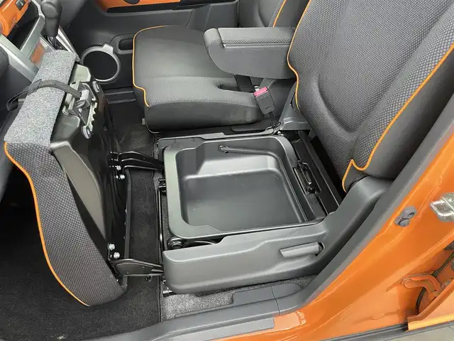 スズキ ハスラー G 大分県 2015(平27)年 4.3万km パッションオレンジマイカ/スペリアホワイト 社外メモリナビ（MDV-D403）/ワンセグTV/CD/DVD/Bluetooth/運転席シートヒーター/ETC/スマートキー/キセノン/衝突軽減ブレーキ/Wエアバッグ/ABS/横滑り防止装置/ドライブレコーダー/アイドリングSTOP/オートライト/プライバシーガラス/ドアバイザー/新車時保証書/取扱説明書