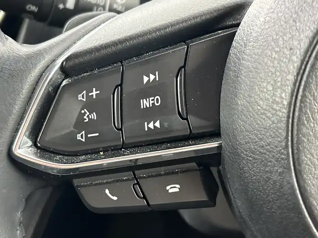 マツダ デミオ XD ツーリング 愛知県 2019(令1)年 7.6万km ジェットブラックマイカ 禁煙車/ディーゼル/ターボ/純正7インチナビ/(CD/DVD/Bluetooth/フルセグTV)/全方位カメラ/i-ACTIVESENSE/・衝突軽減ブレーキ/・レーンキープアシスト/・ブラインドスポットモニター/・オートハイビーム/・リアクロストラフィックアラート/ヘッドアップディスプレイ/クルーズコントロール/ETC/シートヒーター/パドルシフト/純正16インチアルミホイール/スマートキー/スペアキー1本/プッシュスタート/LEDヘッドライト/フロントフォグランプ/横滑り防止機能/オートエアコン