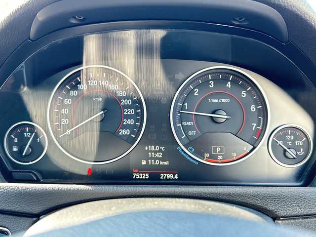 ＢＭＷ ３２０ｉ スポーツ 千葉県 2012(平24)年 7.6万km アルピンホワイトⅢ メーカーナビ　バックカメラ　黒革シート　電動シート　シートヒーター　ミラーETC　ドラレコ　スマートキー　プッシュスタート　HID　オートライト　バックセンサー　１７インチAW　横滑り防止