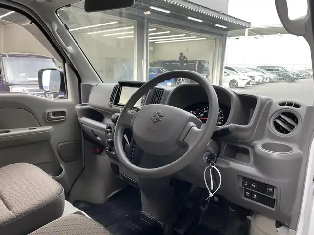 スズキ エブリイ PC リミテッド 滋賀県 2020(令2)年 0.6万km スペリアホワイト 社外7インチナビ/【Bluetooth/CD/DVD/フルセグTV】/リアソナー/レーンキープアシスト/衝突軽減ブレーキ/オートマチックハイビーム/前後ドライブレコーダー/ETC/純正フロアマット/ドアバイザー/リモコンキー