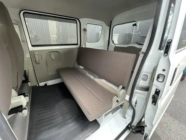 スズキ エブリイ PC リミテッド 滋賀県 2020(令2)年 0.6万km スペリアホワイト 社外7インチナビ/【Bluetooth/CD/DVD/フルセグTV】/リアソナー/レーンキープアシスト/衝突軽減ブレーキ/オートマチックハイビーム/前後ドライブレコーダー/ETC/純正フロアマット/ドアバイザー/リモコンキー