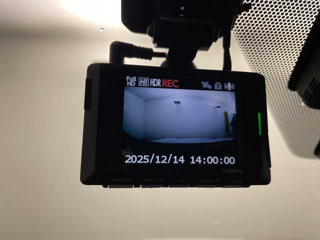 レクサス ＲＸ 450h Fスポーツ 道央・札幌 2020(令2)年 6.1万km ホワイトノーヴァガラスフレーク ・4WD/・寒冷地仕様/・純正ナビ&CD&DVD&BT&TV/・全方位カメラ/・ヘッドアップディスプレイ/・レクサスセーフティシステム/・レーダークルーズコントロール/・パワーバックドア/・前席パワーシート/・前席シートヒーター/・前席ベンチレーション/・ステアリングヒーター/・ドアミラーヒーター/・社外前後ドライブレコーダー/・ビルトインETC2.0/・クリアランスソナー/・三眼LEDヘッドライト/・純正エンジンスターター/・スマートキー/・スペアキー/・純正AW付夏タイヤ積込