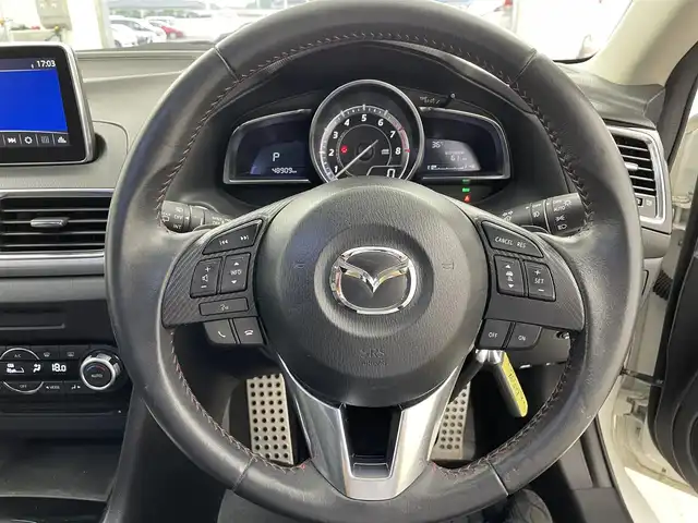 マツダ アクセラ スポーツ 20S ツーリング 愛知県 2014(平26)年 4.9万km スノーフレイクホワイトパールマイカ マフラーカッター/パドルシフト/マツダスピードデカール/純正ナビ/（CD/DVD/BT/フルセグ）/バックカメラ/ETC/ドラレコ/追従クルーズコントロール/アイドリングストップ/AFS/横滑り防止/オートライト/ヘッドアップディスプレイ/スペアキー
