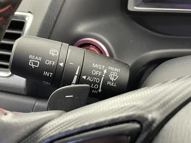 マツダ アクセラ スポーツ 20S ツーリング 愛知県 2014(平26)年 4.9万km スノーフレイクホワイトパールマイカ マフラーカッター/パドルシフト/マツダスピードデカール/純正ナビ/（CD/DVD/BT/フルセグ）/バックカメラ/ETC/ドラレコ/追従クルーズコントロール/アイドリングストップ/AFS/横滑り防止/オートライト/ヘッドアップディスプレイ/スペアキー