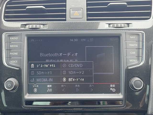 フォルクスワーゲン ゴルフ ＧＴＩ 青森県 2014(平26)年 6万km タングステンシルバーメタリック ターボ/OP純正8インチディスプレイナビ・フルセグTV/CD・DVD・Bluetooth・SD/プリクラッシュブレーキ/アダプティブクルーズコントロール/ブラインドスポットディテクション/レーンキープアシスト/パークディスタンスコントロール/パドルシフト/前後ドライブレコーダー/ビルトインETC/HIDヘッドライト/LEDフォグランプ/社外19インチアルミ/社外車高調/スペアキー/保証書・取扱書