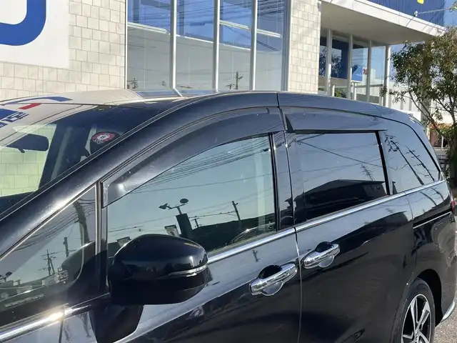 ホンダ オデッセイ アブソルートXホンダセンシングアドバンP 佐賀県 2016(平28)年 14.3万km クリスタルブラックパール （株)IDOMが運営する【じしゃロン佐賀店】の自社ローン専用車両になります。/こちらは現金またはオートローンご利用時の価格です。自社ローンご希望の方は別途その旨お申付け下さい/禁煙車　/８人乗り　/ブラック　/全周囲カメラ　/純正ナビ フルセグ ＢＴオーディオ　/ＥＴＣ　/両側電動スライドドア