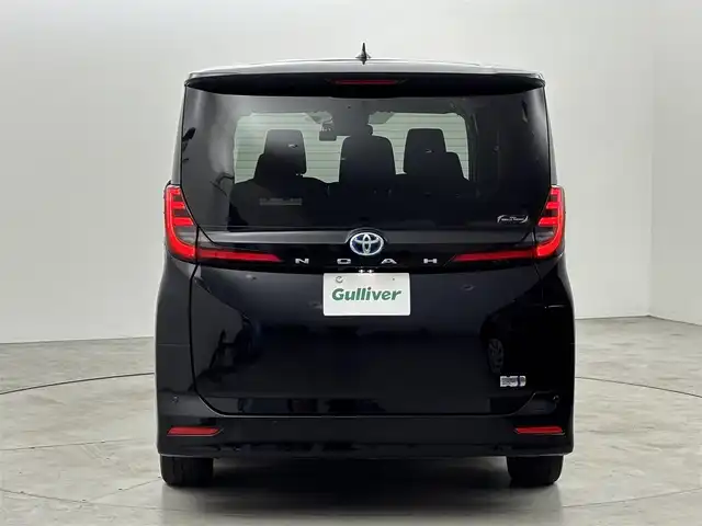 トヨタ ノア ハイブリッド G 福岡県 2024(令6)年 2.5万km アティチュードブラックマイカ 純正１０．５型ＤＡナビ/フルセグTV　/全方位カメラ　/ビルトインＥＴＣ２．０　/前後ドラレコ　/レーダークルコン　/コーナーセンサー　/トヨタセーフティセンス　/衝突軽減ブレーキ　/レーンキープ　/アクセル踏み間違い防止　/パーキングアシスト　/片側電動スライドドア　/純正１６インチＡＷ　/ＬＥＤヘッドライト