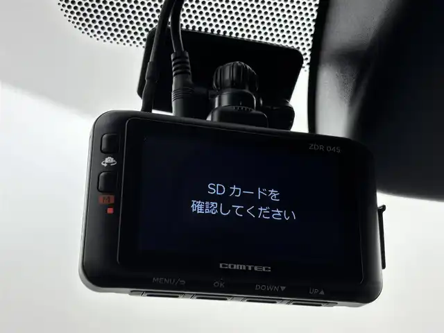 トヨタ ノア ハイブリッド G 福岡県 2024(令6)年 2.5万km アティチュードブラックマイカ 純正１０．５型ＤＡナビ/フルセグTV　/全方位カメラ　/ビルトインＥＴＣ２．０　/前後ドラレコ　/レーダークルコン　/コーナーセンサー　/トヨタセーフティセンス　/衝突軽減ブレーキ　/レーンキープ　/アクセル踏み間違い防止　/パーキングアシスト　/片側電動スライドドア　/純正１６インチＡＷ　/ＬＥＤヘッドライト