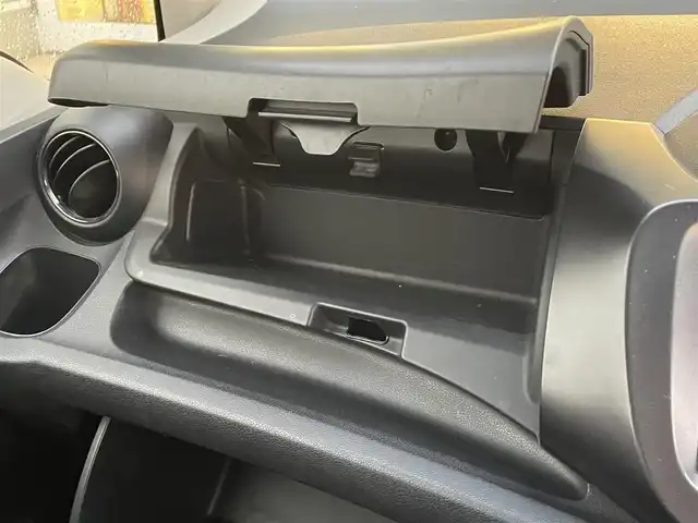 ホンダ フィット RS 10thアニバーサリー 道央・札幌 2012(平24)年 6.4万km サンセットオレンジⅡ ・パドルシフト/・寒冷地仕様/・フォグランプ/・ビルトインETC/・電動格納ミラー/・無限ミラーカバー/・無限ドアバイザー/・バニティーミラー/・フルフラットシート/・スペアキー/・ウィンカーミラー/・HIDヘッドライト/・積込夏タイヤ/・積込ワイパー