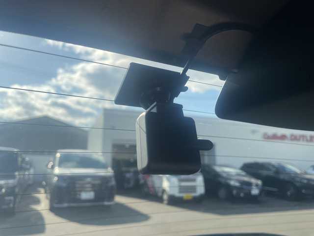 トヨタ ヤリス ハイブリッド Z 長野県 2020(令2)年 1万km アバンギャルドブロンズメタリック ・純正8インチディスプレイオーディオ/AM FM フルセグTV Bluetooth/・全方位カメラ/・ビルトインETC/・プリクラッシュセーフティ/・レーダークルーズコントロール/・レーンキープアシスト/・オートマチックハイビーム/・ブラインドスポットモニター/・コーナーセンサー/・社外15インチアルミホイール/・シートヒーター(D/N)/・LEDヘッドライト/・オートライト/・ドライブレコーダー/・ウィンカーミラー/・電動格納ミラー/・フロアマット/・スマートキー/・エンジンプッシュスタート