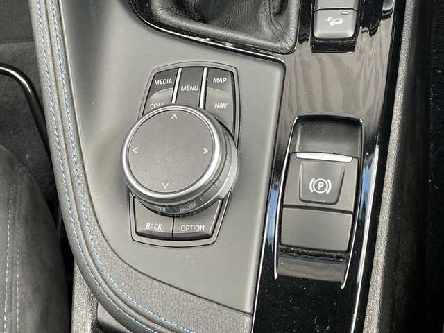 ＢＭＷ Ｘ１ xDrive 18d Mスポーツ 青森県 2018(平30)年 2.5万km アルピンホワイトⅢ インテリジェントセーフティ/純正HDDナビ/バックカメラ/ETC/シートヒーター/パドルシフト/パワーバックドア/純正18インチアルミホイール/LEDヘッドライト/ダウンヒルアシスト/電動パーキングブレーキ/フロアマット/コンフォートアクセス