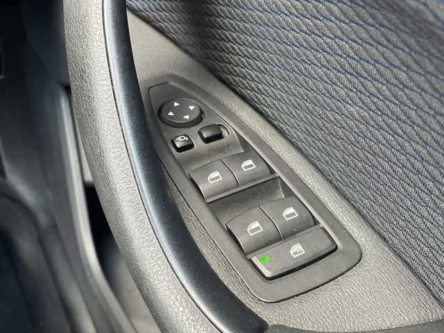 ＢＭＷ Ｘ１ xDrive 18d Mスポーツ 青森県 2018(平30)年 2.5万km アルピンホワイトⅢ インテリジェントセーフティ/純正HDDナビ/バックカメラ/ETC/シートヒーター/パドルシフト/パワーバックドア/純正18インチアルミホイール/LEDヘッドライト/ダウンヒルアシスト/電動パーキングブレーキ/フロアマット/コンフォートアクセス