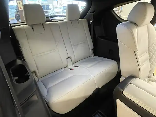 マツダ ＣＸ－８ XD エクスクルーシブモード 群馬県 2021(令3)年 3.9万km プラチナクォーツメタリック i-ACTIVSENSE/・アドバンストスマートシティブレーキサポート/・AT誤発進抑制装置/・スマートシティブレーキサポート(後退時)/・車線逸脱警報システム/・レーンキープアシストシステム/・クルージング&トラフィックサポート/・ブラインドスポットモニタリング/・リアクロストラフィックアラート/・ハイビームコントロールシステム/サンルーフ/BOSEサウンド/純正8.8インチディスプレイ/・フルセグTV/・BT/USB/AM.FM/・スマートフォン連携/360°ビューモニター/パワーバックドア/コーナーセンサー/レーダークルーズコントロール/白レザーシート/シートヒーター(1/2列目)/エアーシート(1/2列目)/パワーシート(1/2列目)/D席メモリ付パワーシート/革巻きステアリング/ステアリングスイッチ/ETC/電子パーキングブレーキ/オートホールド/ルーフキャリア/LEDヘッドライト/フォグランプ/オートライト/スマートキー×2/プッシュスタート/純正19インチAW/フロアマット/横滑り防止システム/電動格納ウィンカーミラー