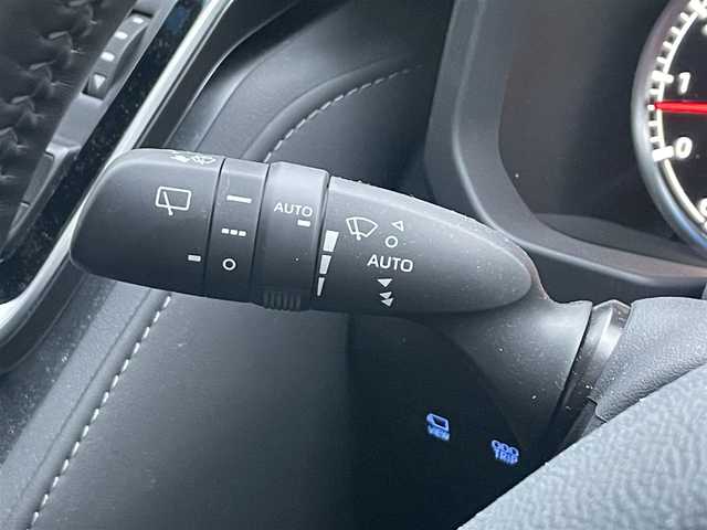 トヨタ ランドクルーザー ZX 静岡県 2023(令5)年 1.1万km アバンギャルドブロンズメタリック １オーナー　/トヨタセーフティセンス　/ＪＢＬサウンド　/リアエンターテイメント　　/サンルーフ /純正ナビ　/地デジ　/全方位カメラ　/ＨＵＤ　/マルチテレインセレクト　　/本革シート　/ＰＷシート　/エアシート/シートヒーター /ステアリングヒーター/クールボックス/オートハイビーム /木目調パネル/ETC2.0/純正20インチAW/前後ドラレコ /スマートキー /スペアキー /保証書/取説