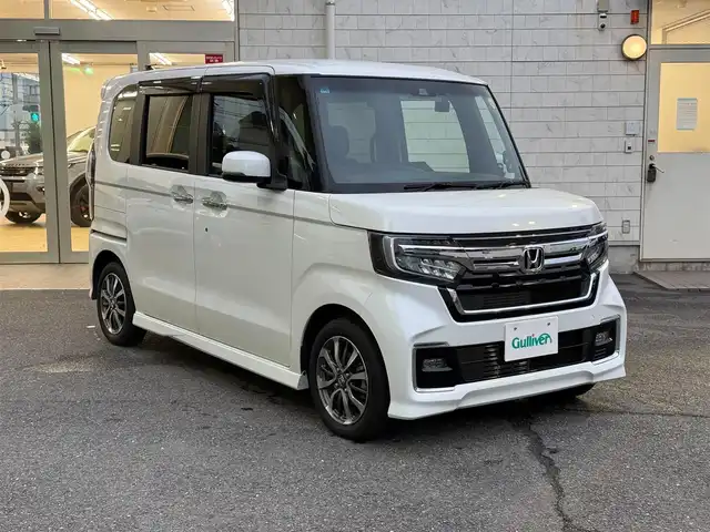 ホンダ Ｎ ＢＯＸ カスタム L 埼玉県 2022(令4)年 2.4万km プラチナホワイトパール ワンオーナー/メモリナビ(CN-HE01D)/カロッツェリアドライブレコーダー(DH300D　2カメラ型)/フルセグテレビ/バックカメラ/クルーズコントロール(追従機能付)/片側パワースライドドア/シートヒーター(運転席、助手席)/ETC/LEDヘッドライト/スマートキー×2