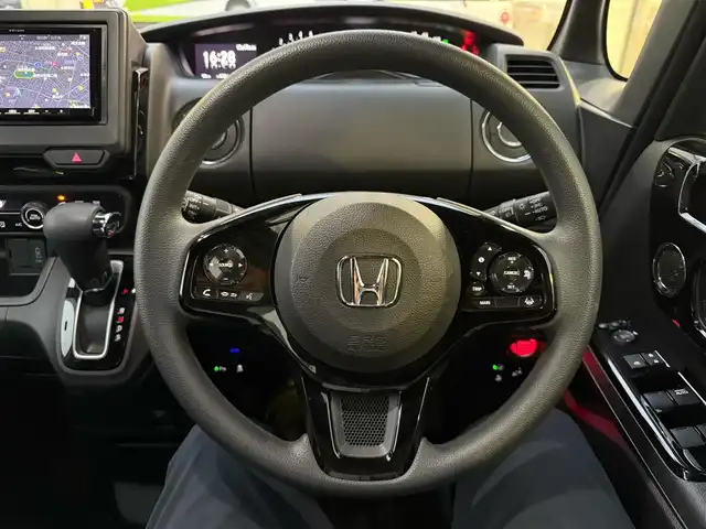 ホンダ Ｎ ＢＯＸ カスタム L 埼玉県 2022(令4)年 2.4万km プラチナホワイトパール ワンオーナー/メモリナビ(CN-HE01D)/カロッツェリアドライブレコーダー(DH300D　2カメラ型)/フルセグテレビ/バックカメラ/クルーズコントロール(追従機能付)/片側パワースライドドア/シートヒーター(運転席、助手席)/ETC/LEDヘッドライト/スマートキー×2