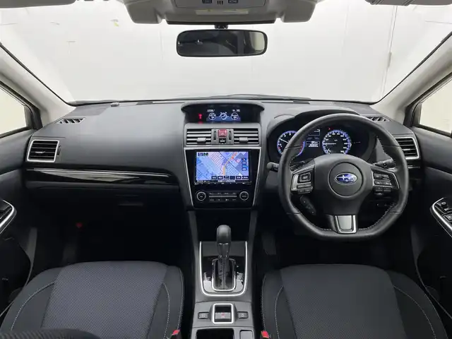スバル レヴォーグ 1．6GT アイサイト 茨城県 2019(令1)年 1.9万km アイスシルバーメタリック 純正8インチメモリナビ（KENWOOD：KXM-H803）/・SD/DISC/FM/AM/Bluetooth/HDMI/・バックカメラ/・フルセグTV/アイサイト/・プリクラッシュブレーキ/・後退時自動ブレーキシステム/・AT誤発進，後進抑制制御/・ツーリングアシスト/・全車速追従機能付クルーズコントロール/・定速クルーズコントロール/・車線逸脱抑制/・車線逸脱警報/・ふらつき警報/・先行車発進お知らせ機能/・アイサイトアシストモニター/クリアランスソナー/ETC/パドルシフト/運転席パワーシート/アイドリングストップ