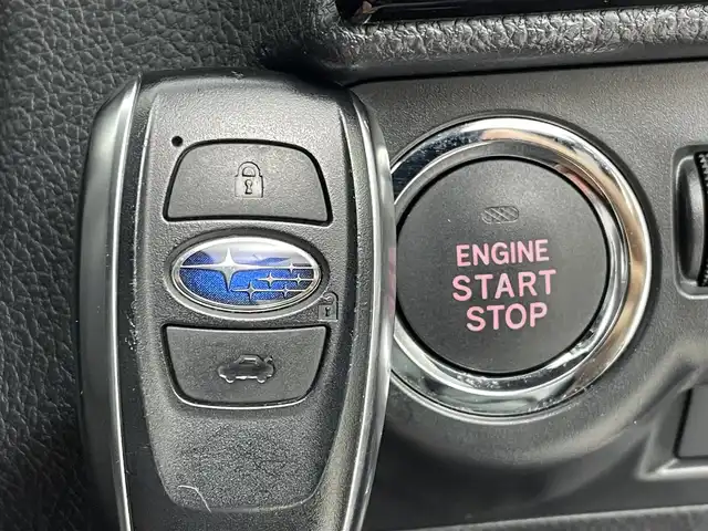 スバル レヴォーグ 1．6GT アイサイト 茨城県 2019(令1)年 1.9万km アイスシルバーメタリック 純正8インチメモリナビ（KENWOOD：KXM-H803）/・SD/DISC/FM/AM/Bluetooth/HDMI/・バックカメラ/・フルセグTV/アイサイト/・プリクラッシュブレーキ/・後退時自動ブレーキシステム/・AT誤発進，後進抑制制御/・ツーリングアシスト/・全車速追従機能付クルーズコントロール/・定速クルーズコントロール/・車線逸脱抑制/・車線逸脱警報/・ふらつき警報/・先行車発進お知らせ機能/・アイサイトアシストモニター/クリアランスソナー/ETC/パドルシフト/運転席パワーシート/アイドリングストップ
