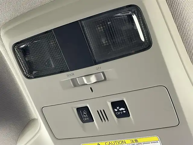 スバル レヴォーグ 1．6GT アイサイト 茨城県 2019(令1)年 1.9万km アイスシルバーメタリック 純正8インチメモリナビ（KENWOOD：KXM-H803）/・SD/DISC/FM/AM/Bluetooth/HDMI/・バックカメラ/・フルセグTV/アイサイト/・プリクラッシュブレーキ/・後退時自動ブレーキシステム/・AT誤発進，後進抑制制御/・ツーリングアシスト/・全車速追従機能付クルーズコントロール/・定速クルーズコントロール/・車線逸脱抑制/・車線逸脱警報/・ふらつき警報/・先行車発進お知らせ機能/・アイサイトアシストモニター/クリアランスソナー/ETC/パドルシフト/運転席パワーシート/アイドリングストップ