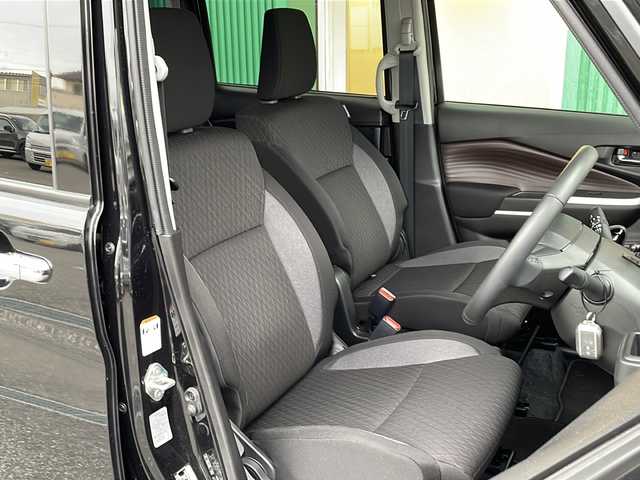 スズキ ソリオ バンディット HV MV 岐阜県 2023(令5)年 3.4万km スーパーブラックパール 禁煙車/社外フルセグナビ/クルーズコントロール/衝突軽減ブレーキ/レーンキープアシスト/クリアランスソナー/片側スライドドア/後方コーナーセンサー/ヘッドアップディスプレイ/アイドリングストップ/ETC/カーテンエアバッグ/LEDヘッドライト/オートエアコン/オートライト/オートハイビーム/ドアバイザー/純正フロアマット/純正アルミホイール/プッシュスタート/盗難防止/フォグライト/スマートキー