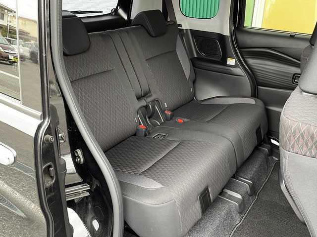 スズキ ソリオ バンディット HV MV 岐阜県 2023(令5)年 3.4万km スーパーブラックパール 禁煙車/社外フルセグナビ/クルーズコントロール/衝突軽減ブレーキ/レーンキープアシスト/クリアランスソナー/片側スライドドア/後方コーナーセンサー/ヘッドアップディスプレイ/アイドリングストップ/ETC/カーテンエアバッグ/LEDヘッドライト/オートエアコン/オートライト/オートハイビーム/ドアバイザー/純正フロアマット/純正アルミホイール/プッシュスタート/盗難防止/フォグライト/スマートキー