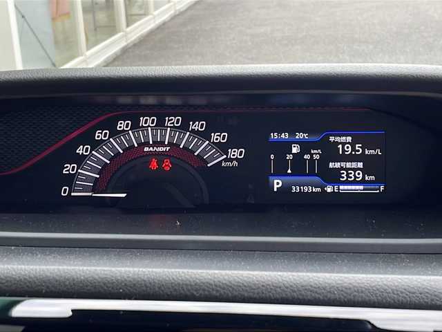 スズキ ソリオ バンディット HV MV 岐阜県 2023(令5)年 3.4万km スーパーブラックパール 禁煙車/社外フルセグナビ/クルーズコントロール/衝突軽減ブレーキ/レーンキープアシスト/クリアランスソナー/片側スライドドア/後方コーナーセンサー/ヘッドアップディスプレイ/アイドリングストップ/ETC/カーテンエアバッグ/LEDヘッドライト/オートエアコン/オートライト/オートハイビーム/ドアバイザー/純正フロアマット/純正アルミホイール/プッシュスタート/盗難防止/フォグライト/スマートキー