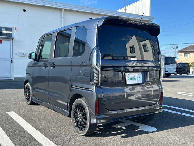 ホンダ Ｎ ＢＯＸ カスタム L ターボ スタイル+ブラック 三重県 2022(令4)年 4.3万km メテオロイドグレーメタリック 登録時42718km/ワンオーナー/禁煙車/純正７インチディスプレイオーディオ（WX-211C）/・Ｂｌｕｅｔｏｏｔｈ・ワンセグ・AM/FM・CD・USB/衝突軽減ブレーキ/レーンキープアシスト/先行車発進お知らせ機能/レーダークルーズコントロール/ロードサインアシスト/前後ドラレコ/両側パワースライドドア/バックカメラ/ＵＳＢ接続・充電/黒ハーフレザーシート/ETC/パドルシフト/電動パーキングブレーキ/ブレーキホールド/LEDヘッドライト