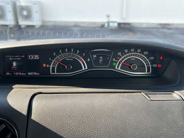 ホンダ Ｎ ＢＯＸ カスタム L ターボ スタイル+ブラック 三重県 2022(令4)年 4.3万km メテオロイドグレーメタリック 登録時42718km/ワンオーナー/禁煙車/純正７インチディスプレイオーディオ（WX-211C）/・Ｂｌｕｅｔｏｏｔｈ・ワンセグ・AM/FM・CD・USB/衝突軽減ブレーキ/レーンキープアシスト/先行車発進お知らせ機能/レーダークルーズコントロール/ロードサインアシスト/前後ドラレコ/両側パワースライドドア/バックカメラ/ＵＳＢ接続・充電/黒ハーフレザーシート/ETC/パドルシフト/電動パーキングブレーキ/ブレーキホールド/LEDヘッドライト