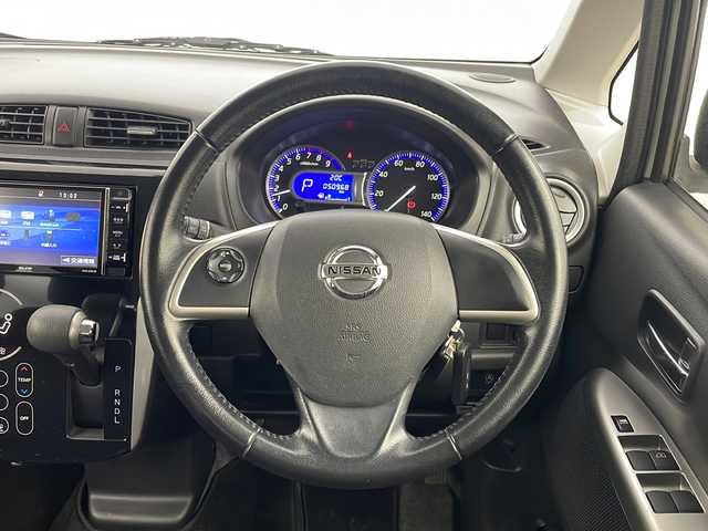 日産 デイズ ハイウェイスターG 新潟県 2014(平26)年 5.1万km ホワイトパール ４WD/社外SDナビ/　　CD/AM/FM/フルセグ/BT/SD/アラウンドビューモニター/純正アルミホイール付/社外アルミホイール付スタッドレスタイヤ車載(5ミリ)/運転席シートヒーター/アイドリングストップ/スペアキー/スマートキー/ETC