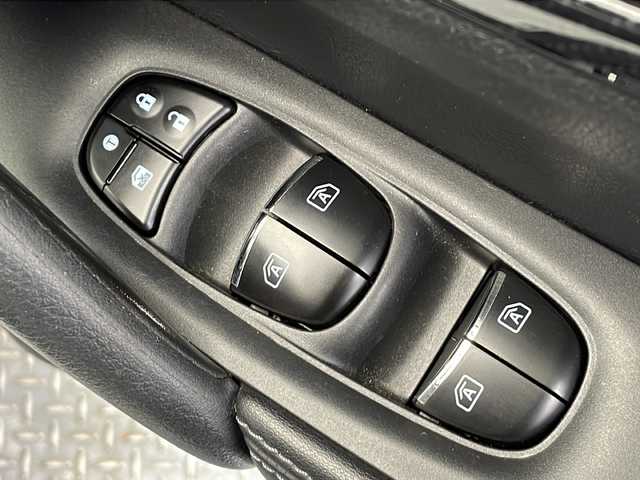 日産 エクストレイル 20Xi 栃木県 2019(平31)年 2.4万km ブリリアントホワイトパール 禁煙車/ガラスルーフ/ALPINE10インチナビ　/(CD/DVD/フルセグTV/Bluetooth/バックカメラ/全方位モニター/プロパイロット/インテリジェントミラー/ドラレコ/４ＷＤ　/ＥＴＣ　/電動リアゲート　/シートヒーター　/ダウンヒルアシスト　/アイドリングストップ/スタッドレスAWセット積み込み