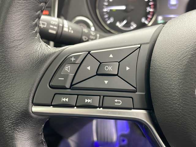 日産 エクストレイル 20Xi 道央・札幌 2019(平31)年 2.4万km ブリリアントホワイトパール ・4WD/・禁煙車/・ALPINE10インチナビ　/&CD&DVD&フルセグTV&BT/・パワーバックドア/・サンルーフ/・バックカメラ/・全方位モニター/・プロパイロット/・コーナーセンサー/・ダウンヒルアシスト/・アイドリングストップ　/・全席シートヒーター　/・インテリジェントミラー/・純正ドライブレコーダー　/・ビルトインETC　/・純正フロアマット/・プッシュスタート/・電動格納ミラー/・LEDヘッドライト/・オートライト/・スマートキー/・スペアキー/・社外AWスタッドレスタイヤ積込