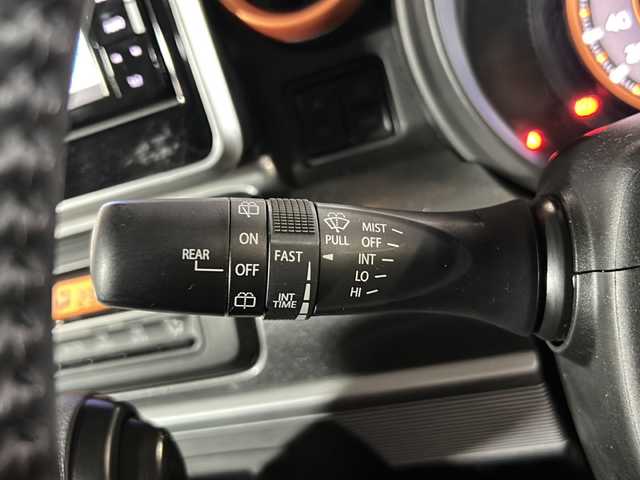 スズキ スペーシア ギア HYBRID XZ 静岡県 2020(令2)年 2.2万km クールカーキパールメタリック/ガンメタリック2トーン 社外ナビ(ストラーダ)/・FM/AM/・SD/・iPod/・フルセグTV/・USB/・Bluetooth/・Memory Music/・CD/DVD/主要装備/・全方位カメラ/・両側パワースライドドア/・ＬＥＤヘッドライト/・コーナーセンサー/・デュアルカメラブレーキサポート/・運転席+助手席シートヒーター/・アイドリングストップ/・追従機能付クルーズコントロール/・横滑り防止装置/・ヘッドアップディスプレイ/・運転席・助手席・サイドエアバッグ/・LEDヘッドライト/・フォグランプ/・レーンキープアシスト/・ルーフレール