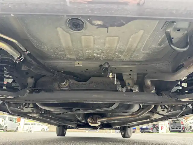 スズキ スペーシア ギア HYBRID XZ 千葉県 2020(令2)年 2.2万km クールカーキパールメタリック/ガンメタリック2トーン 衝突軽減ブレーキ/レーダークルーズコントロール/レーンキープアシスト/純正SDナビ/フルセグTV/Bluetooth/全方位カメラ/両側電動スライドドア/D/N席シートヒーター/リアシーリングファン/LEDライト/スマートキー