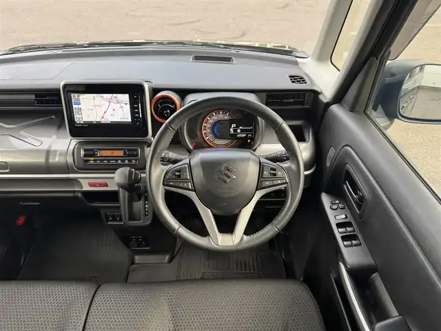 スズキ スペーシア ギア HYBRID XZ 千葉県 2020(令2)年 2.2万km クールカーキパールメタリック/ガンメタリック2トーン 衝突軽減ブレーキ/レーダークルーズコントロール/レーンキープアシスト/純正SDナビ/フルセグTV/Bluetooth/全方位カメラ/両側電動スライドドア/D/N席シートヒーター/リアシーリングファン/LEDライト/スマートキー