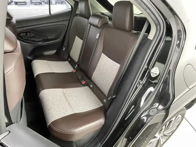 トヨタ ヤリスクロス ハイブリッド Z 福井県 2022(令4)年 3.8万km ブラックマイカ 純正8型ナビ機能付きディスプレイオーディオ /アラウンドビューカメラ /バックカメラ/電動リアゲート /ビルトインETC /パワーシート /シートヒーター /ブラインドスポットモニター /USB /電動パーキングブレーキ/LEDランプ/ドアバイザー/スマートキー/プッシュスタート