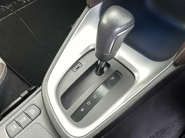 トヨタ ヤリスクロス ハイブリッド Z 福井県 2022(令4)年 3.8万km ブラックマイカ 純正8型ナビ機能付きディスプレイオーディオ /アラウンドビューカメラ /バックカメラ/電動リアゲート /ビルトインETC /パワーシート /シートヒーター /ブラインドスポットモニター /USB /電動パーキングブレーキ/LEDランプ/ドアバイザー/スマートキー/プッシュスタート