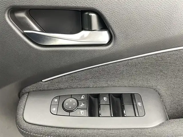 日産 オーラ G レザーエディション 熊本県 2022(令4)年 2.1万km ピュアホワイトパール / スーパーブラック 2トーン 純正ナビ（ＢＴ・フルセグ・ＵＳＢ）/全周囲カメラ　/ビルトインＥＴＣ２．０　/純正前方ドライブレコーダー　/レーダークルーズコントロール/BOSEサウンド/前後クリアランスソナー　/前席シートヒーター　/プロパイロット　/インテリジェントエマージェンシーブレーキ/標識認識機能/踏み間違い衝突防止アシスト/ふらつき警報機能/前方衝突予測警報/車線逸脱警報/ブラインドスポットモニター/ヒルスタートアシスト/横滑り防止/オートライト/オートマチックハイビーム/LEDヘッドライト/フォグライト/スマートキー/プッシュスタート/スペアキー1本