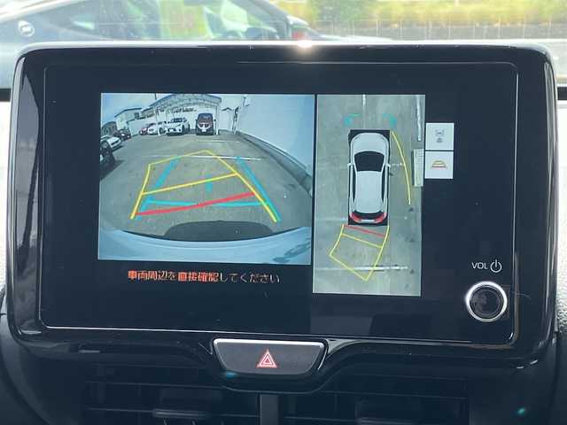 トヨタ ヤリスクロス ハイブリッド Z 三重県 2024(令6)年 0.7万km プラチナホワイトパールマイカ ♪♪ワンオーナー♪♪/♪登録時走行距離6885km/♪トヨタセーフティセンス/　・PCS(プリクラッシュセーフティシステム)/　・LDA（レーンディーアーチャーアラート）/　・PDA （プロアクティブドライビンングアシスト）/　・RSA（ロードサインアシスト）/　・レーダクルーズコンロール/　・オートマチックハイビーム/♪純正ディスプレイオーディオナビ/　・AppleCarplay/　・AndloidAuto/   ・Bluetoorth/　・フルセグTV/　・HDMI/　・USB-C/♪パノラミックビューモニター/♪RKSB（パーキングブレーキサポート）/♪RCTA(リアトラフィックアラート)/♪クリアランスソナー/♪BSM（ブラインドスポットモニター）/♪オートブレーキホールド/♪純正18インチアルミホイール/♪社外デジタルインナーミラー（ドライブレコーダー付）/♪革巻ステアリング/♪ステアリングヒーター/♪ハーフレザーシート/♪運転席パワーシート/♪前席シートヒーター/♪LEDヘッドライト/♪オートリトラクタブルミラー/♪ウィンカーミラー/♪プライバシーガラス/♪ラバーフロアマット/♪オートライト/♪ライトレベリング/♪横滑り防止機能