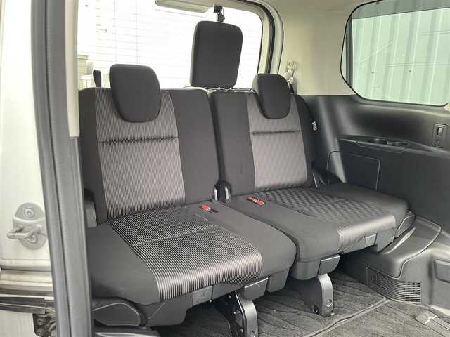 日産 セレナ ハイウェイスター V 福岡県 2020(令2)年 2.9万km ブリリアントホワイトパール プロパイロット/フリップダウンモニター/純正９インチナビ/フルセグTV/CD/DVD/BD/SD/BT/applecarplay/androidauto/全周囲カメラ/衝突軽減/ＢＳＷ/ハンズフリー両側パワースライドドア/ＬＤＷ/ＥＴＣ/パーキングアシスト