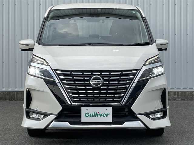日産 セレナ ハイウェイスター V 福岡県 2020(令2)年 2.9万km ブリリアントホワイトパール プロパイロット/フリップダウンモニター/純正９インチナビ/フルセグTV/CD/DVD/BD/SD/BT/applecarplay/androidauto/全周囲カメラ/衝突軽減/ＢＳＷ/ハンズフリー両側パワースライドドア/ＬＤＷ/ＥＴＣ/パーキングアシスト