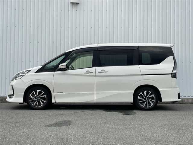 日産 セレナ ハイウェイスター V 福岡県 2020(令2)年 2.9万km ブリリアントホワイトパール プロパイロット/フリップダウンモニター/純正９インチナビ/フルセグTV/CD/DVD/BD/SD/BT/applecarplay/androidauto/全周囲カメラ/衝突軽減/ＢＳＷ/ハンズフリー両側パワースライドドア/ＬＤＷ/ＥＴＣ/パーキングアシスト