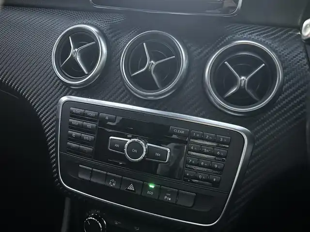 メルセデス・ベンツ Ａ１８０ Bエフィ スポーツ エディションネクスト 埼玉県 2012(平24)年 9.4万km ポーラシルバー 黒半革シート/純正ナビ/クルーズコントロール/フルセグTV/バックカメラ/ブラインドスポットモニター/パワーシート/ETC/純正フロアマット