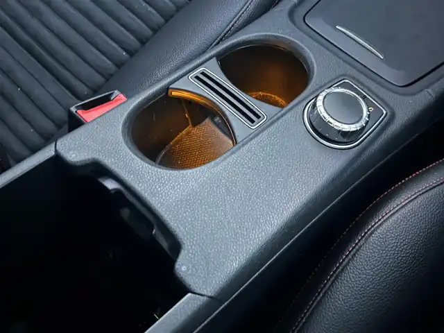 メルセデス・ベンツ Ａ１８０ Bエフィ スポーツ エディションネクスト 埼玉県 2012(平24)年 9.4万km ポーラシルバー 黒半革シート/純正ナビ/クルーズコントロール/フルセグTV/バックカメラ/ブラインドスポットモニター/パワーシート/ETC/純正フロアマット